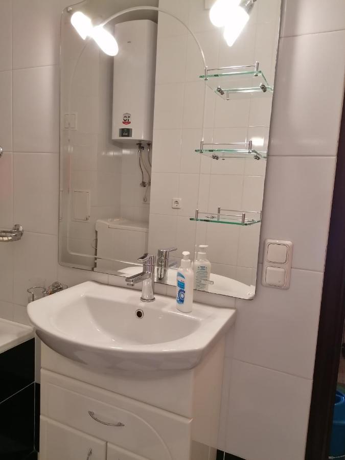 Уютная Студио Возле Жд Вокзала Kiew Exterior foto